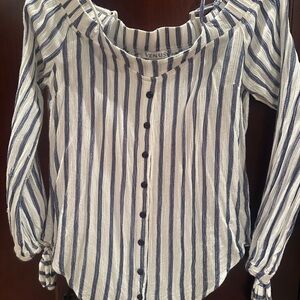 VENUS White and Blue Ruffled 3/4 Sleeve Button Down Shirt